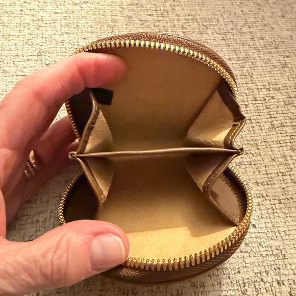 Dooney & Bourke Brown Leather Vintage Coin Purse 3.5x3 EUC - Picture 7 of 7